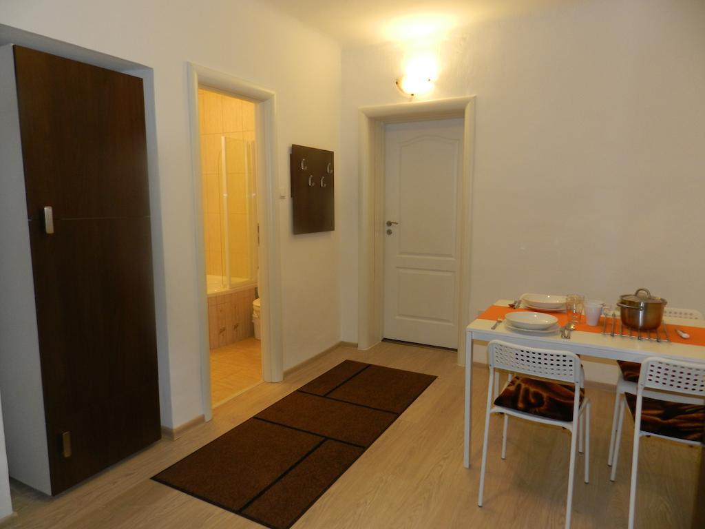 Studio S. Apartamento Braşov Habitación foto